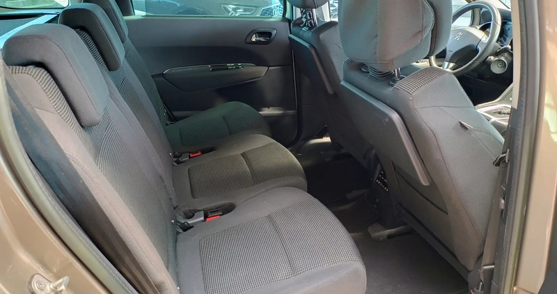 Peugeot 5008 cena 29900 przebieg: 167722, rok produkcji 2013 z Iłowa małe 436